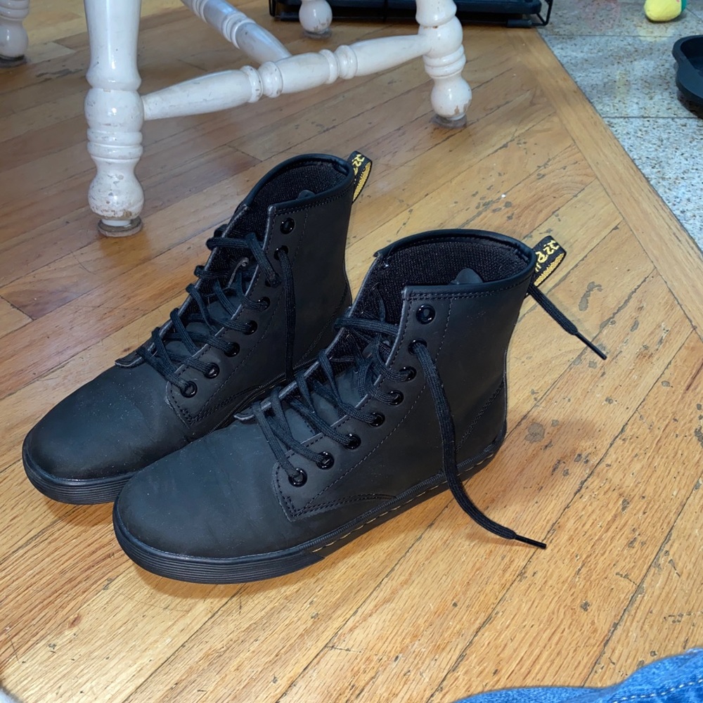dr.martens sheridan black size 6
